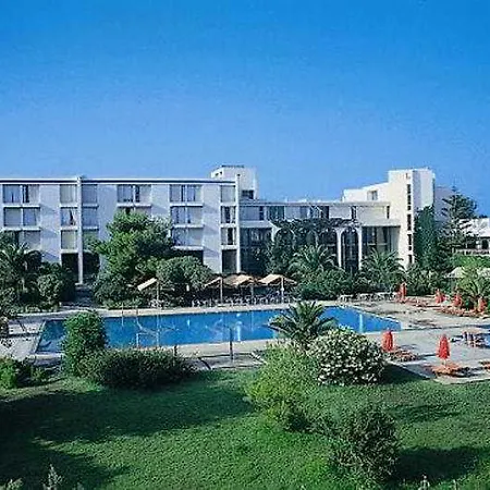 Caravia & 4*